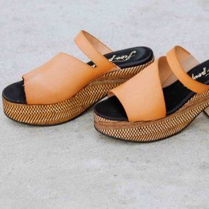 NWOT Free People Demi Platform